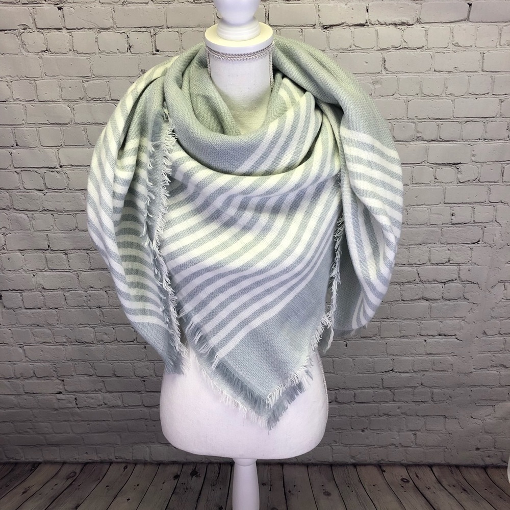 NWOT Gray & White Stripe Blanket Scarf